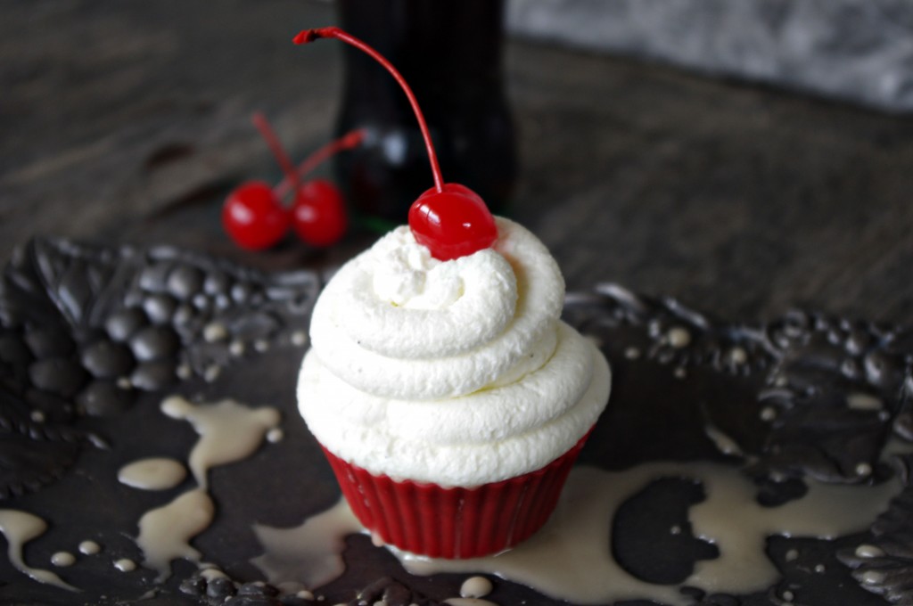 cherry-coke-float-cupcakes-dixie-chik-cooks