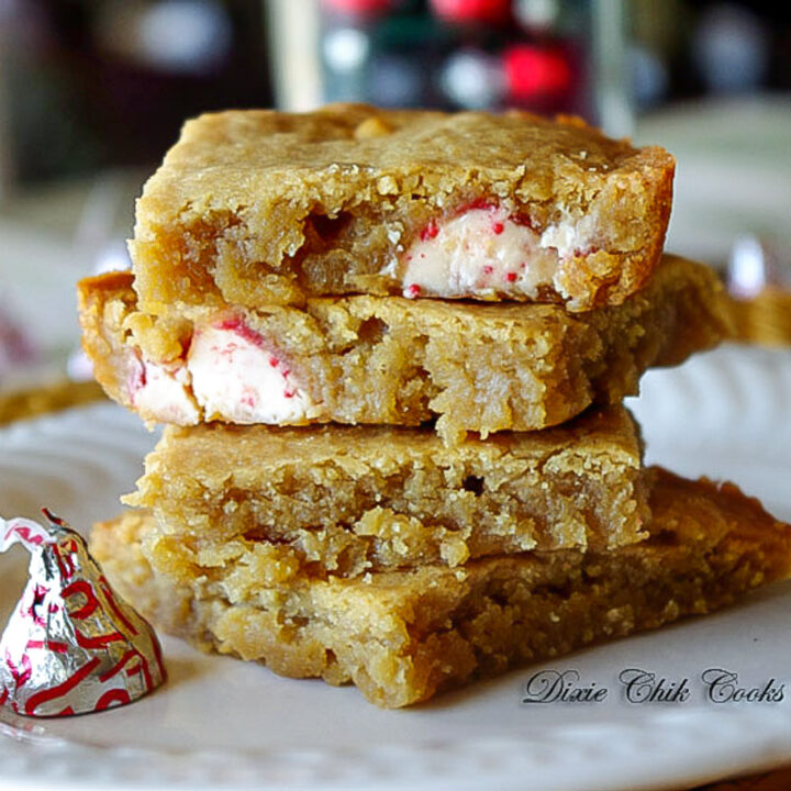 Candy Cane Crunch Blondies