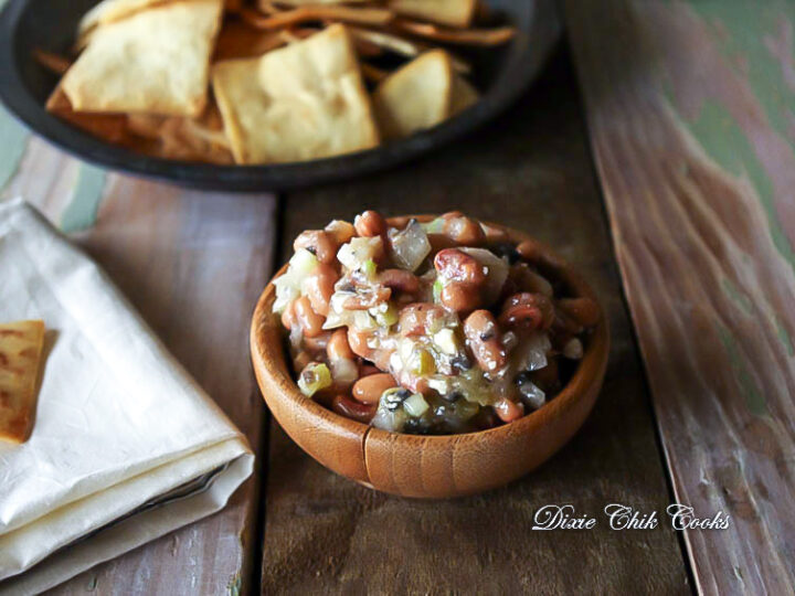 Southern Slow Cooker Black-Eyed Peas - Southern Bite